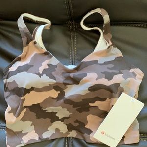 Lululemon Align tank🚨NEVER WORN🚨 COMES WITH BAG!